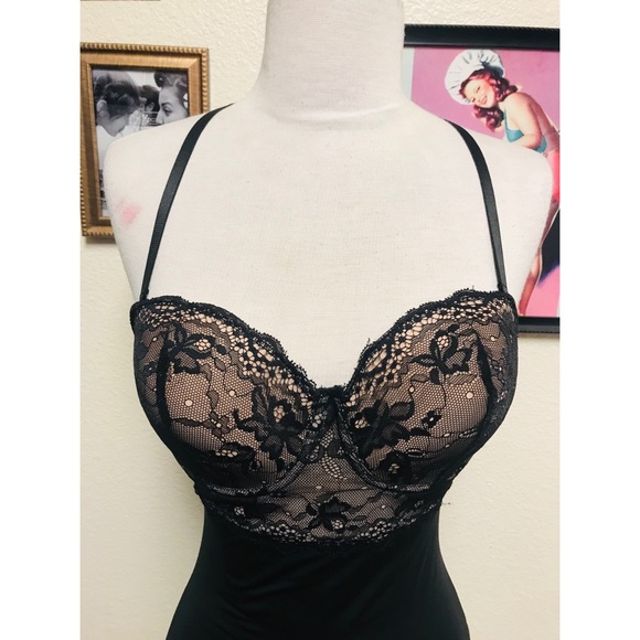 Lingerie - Picture 2 of 4